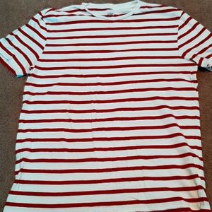 Red and white striped H&M t-shirt. Size Small